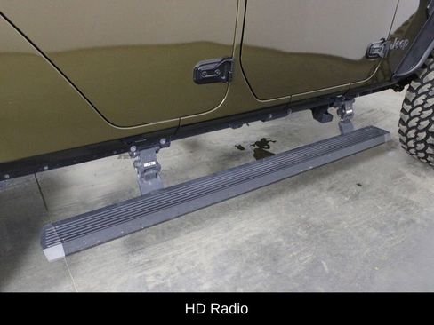 Used 2021 Jeep Gladiator Rubicon image 17