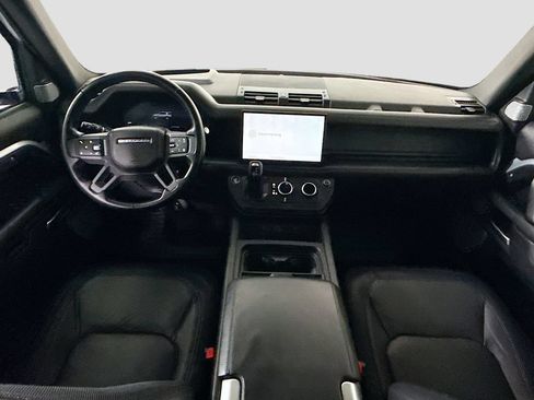 Used 2023 Land Rover Defender 130 X-Dynamic SE AWD/4WD image 13