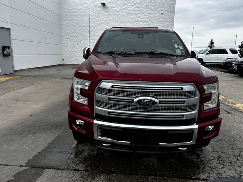 Used 2015 Ford F150 Platinum w/ Equipment Group 701A Luxury image 8