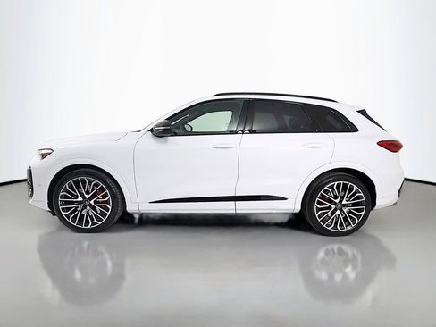 Certified 2025 Audi SQ5 Premium Plus image 4