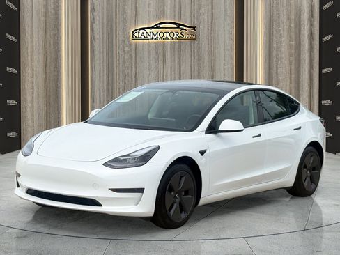 Used 2023 Tesla Model 3 Standard Range RWD image 6