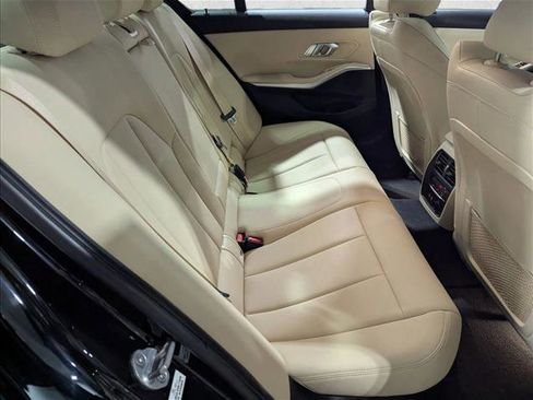 Used 2020 BMW 330i Sedan w/ Convenience Package RWD image 21