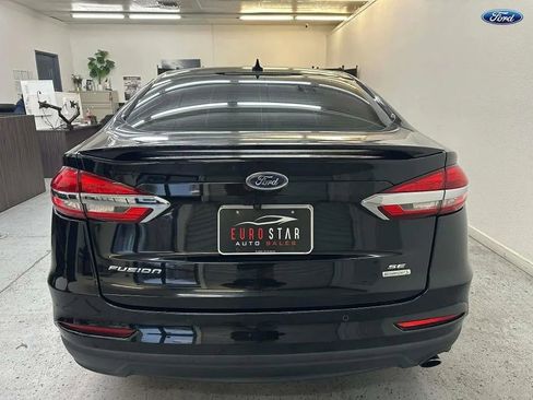 Used 2019 Ford Fusion SE w/ Equipment Group 151A image 5