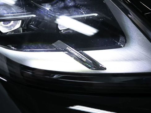 Certified 2025 Porsche Panamera Turbo AWD/4WD image 16