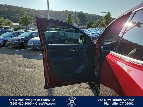 Used 2017 GMC Acadia SLT AWD/4WD image 37