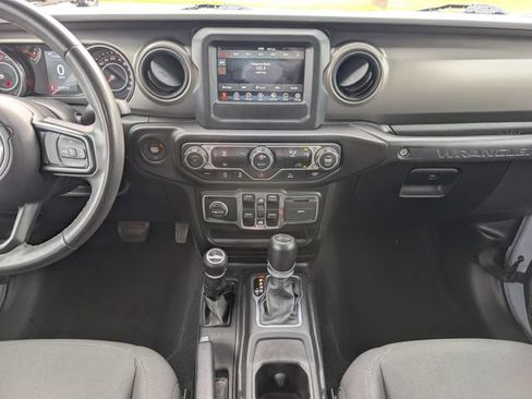 Used 2023 Jeep Wrangler Unlimited Sport AWD/4WD image 7