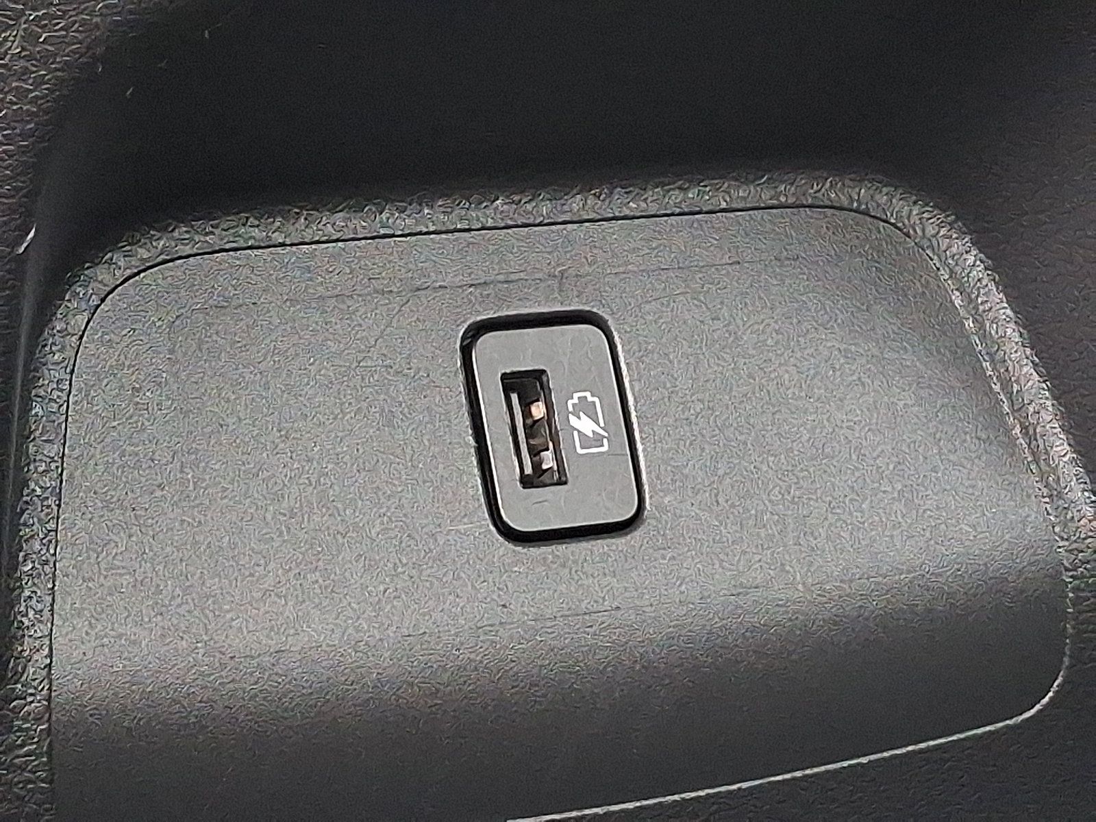 Used 2025 Nissan Sentra SV FWD image 11
