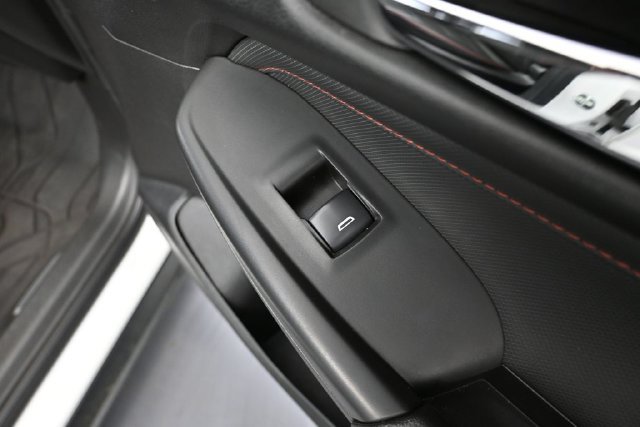Used 2025 Chevrolet TrailBlazer RS w/ Convenience Package FWD image 36
