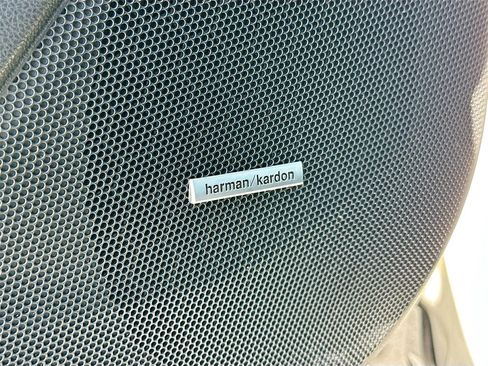 Used 2020 Subaru Forester Limited w/ Popular Package #3 image 19