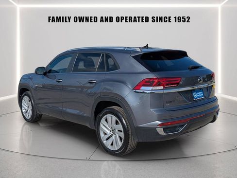 Certified 2023 Volkswagen Atlas Cross Sport SE FWD image 4