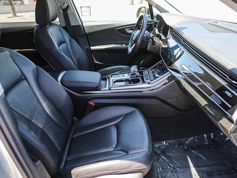 Used 2023 Audi Q7 3.0T Premium Plus AWD/4WD image 16