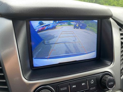 Used 2020 Chevrolet Suburban Premier w/ Premier Plus Edition image 21