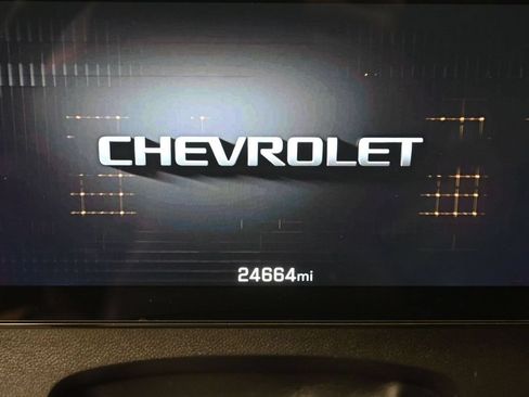 Used 2024 Chevrolet Traverse LS AWD/4WD image 4