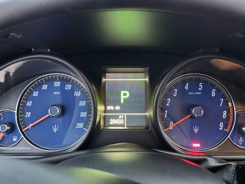 Used 2017 Maserati GranTurismo Sport image 19