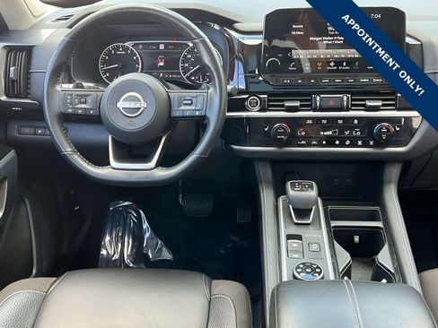 Used 2023 Nissan Pathfinder SL w/ SL Premium Package AWD/4WD image 9
