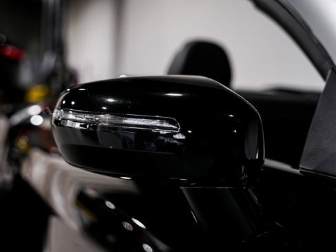 Used 2014 Audi R8 V8 w/ Full Leather Package image 37