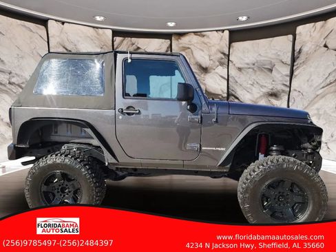 Used 2018 Jeep Wrangler Sport image 1
