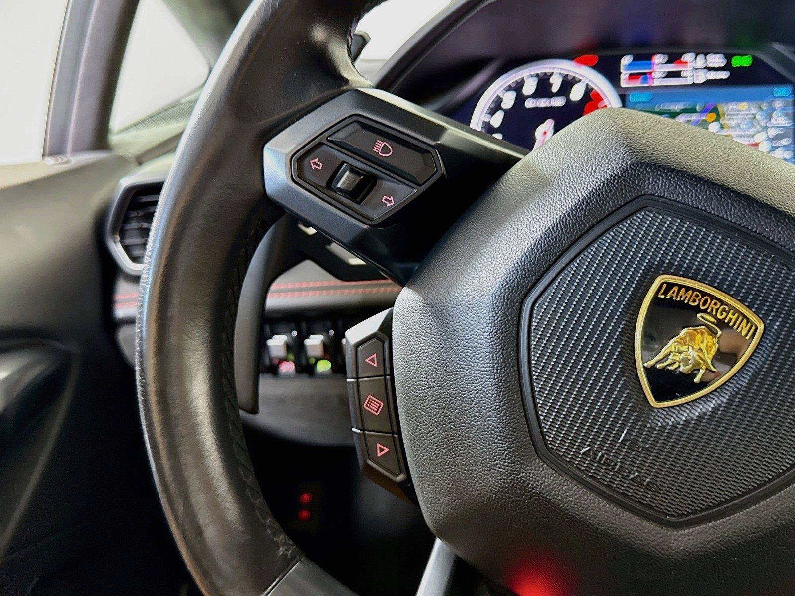 Used 2016 Lamborghini Huracan LP 580-2 RWD image 22