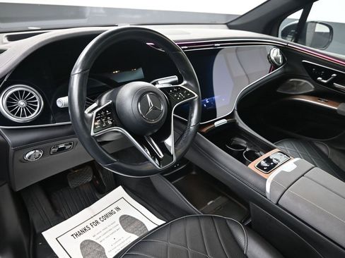 Used 2023 Mercedes-Benz EQS 580 4MATIC SUV image 14