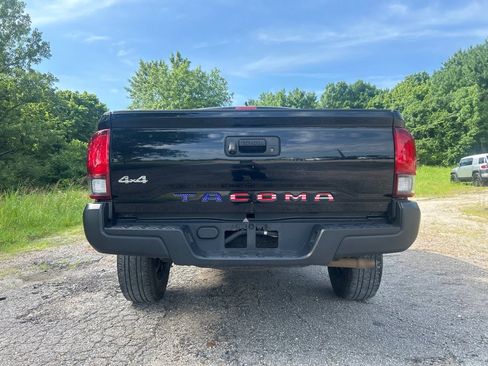 Used 2021 Toyota Tacoma SR AWD/4WD image 25