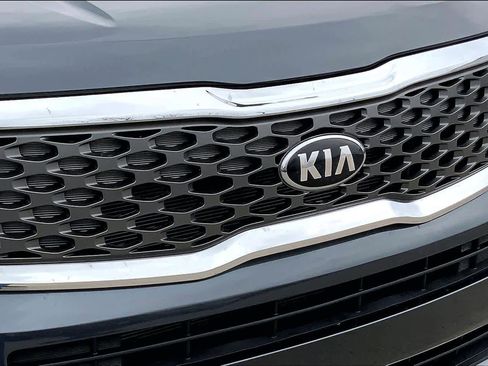 Used 2020 Kia Telluride LX image 29