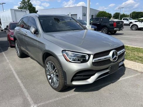 Used 2021 Mercedes-Benz GLC 300 image 3