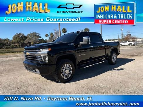 Used 2023 Chevrolet Silverado 2500 High Country w/ Safety Package II image 2