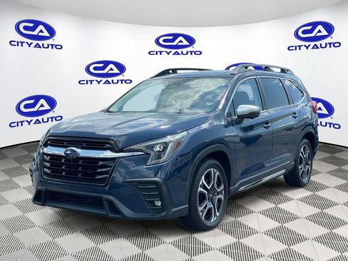 Used 2023 Subaru Ascent Limited w/ Technology Package AWD/4WD image 9