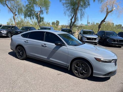 Used 2025 Honda Accord SE image 6
