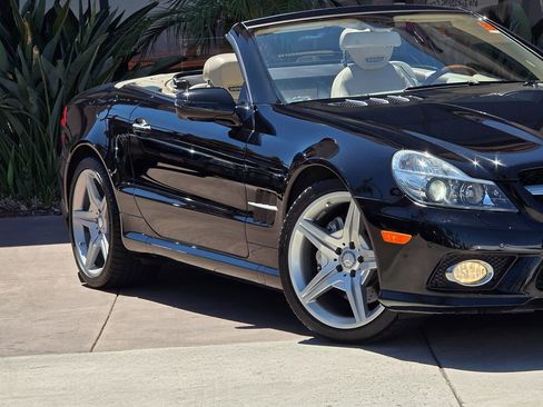 Used 2012 Mercedes-Benz SL 550 image 5