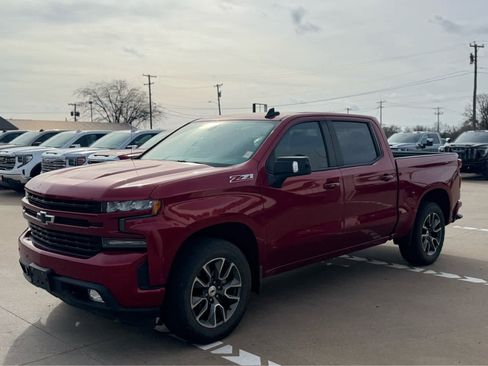 Used 2019 Chevrolet Silverado 1500 RST image 2