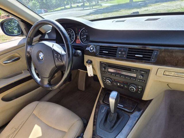 Used 2009 BMW 328i Sedan RWD image 34