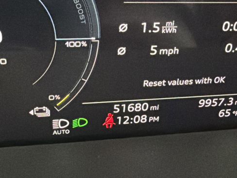 Used 2019 Audi e-tron Prestige w/ Prestige Package AWD/4WD image 20