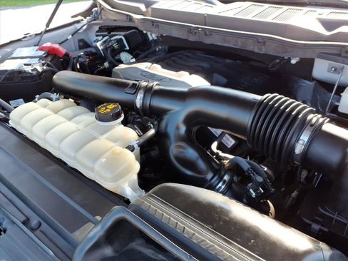 Used 2022 Ford F150 XLT w/ Equipment Group 302A High image 17