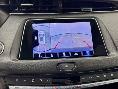 Used 2022 Cadillac XT4 Premium Luxury w/ Enhanced Visibility Package FWD image 15