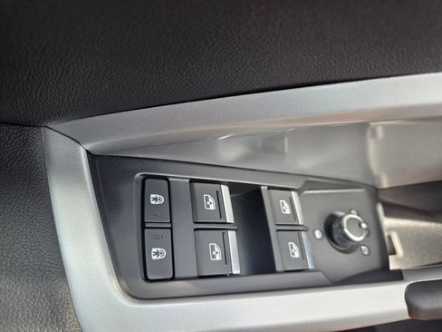 Used 2025 Audi Q3 2.0T Premium AWD/4WD image 20