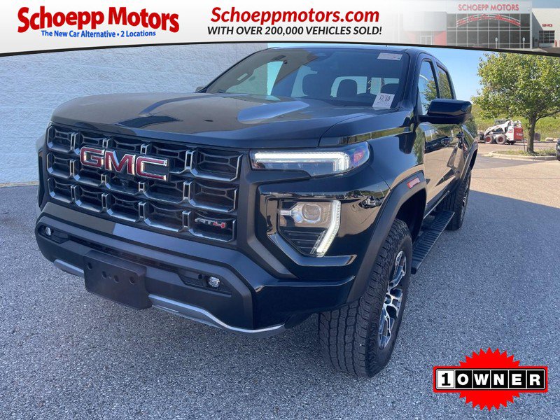 Used 2023 GMC Canyon AT4 w/ AT4 Premium Package AWD/4WD image 1