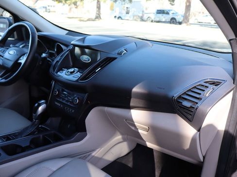 Used 2019 Ford Escape Titanium image 17