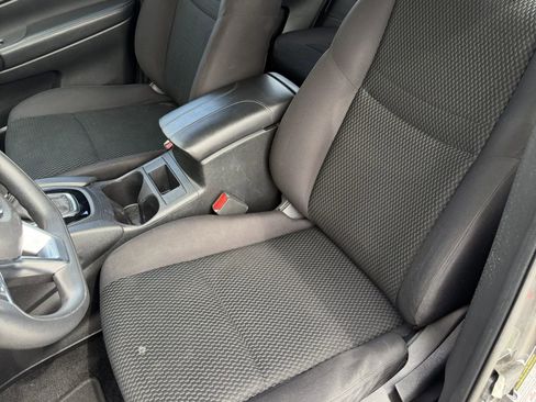 Used 2018 Nissan Rogue Sport S AWD/4WD image 6