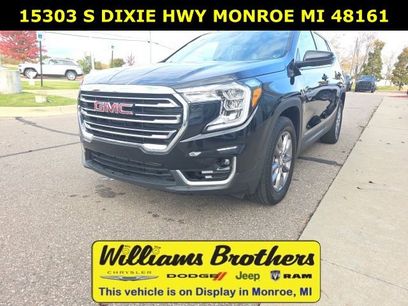 Used 2024 GMC Terrain SLT