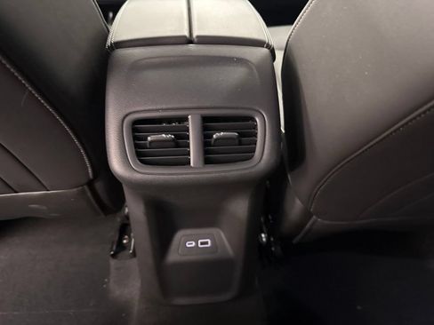 Used 2023 Buick Envision Essence AWD/4WD image 20