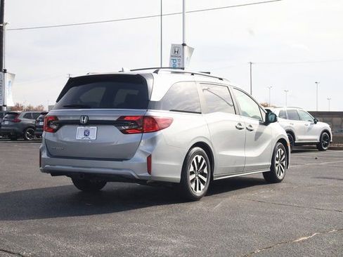 New 2026 Honda Odyssey EX-L image 4