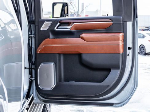 Used 2024 GMC Sierra 2500 Denali Ultimate image 39