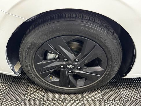 Used 2021 Hyundai Elantra SEL image 21