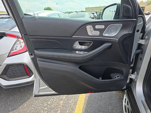 Used 2021 Mercedes-Benz GLS 450 4MATIC image 13