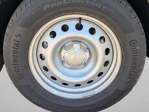 New 2025 Ford Maverick XL FWD image 10