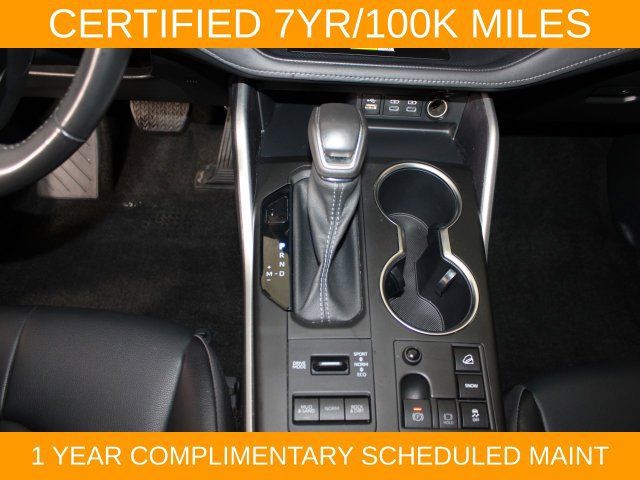 Used 2023 Toyota Highlander XLE AWD/4WD image 28