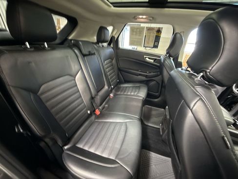 Used 2015 Ford Edge SEL w/ Equipment Group 201A AWD/4WD image 35