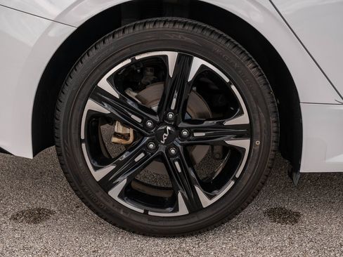 Used 2023 Kia K5 GT-Line w/ GT-Line Premium Package image 9