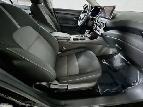 Used 2025 Nissan Sentra SV FWD image 31